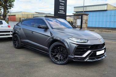 Lamborghini Urus Nero Edition